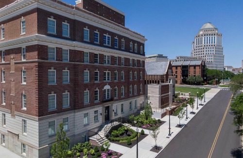 Central Business District Hotel | The Lytle Park Hotel, Autograph Collection