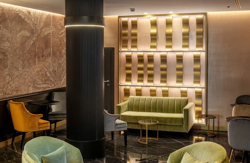 Monti Hotel | The Major