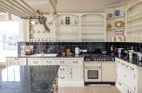 Radstock House | The Manor Holcombe Country House in Somerset with Pool, Hot-tub and Games room