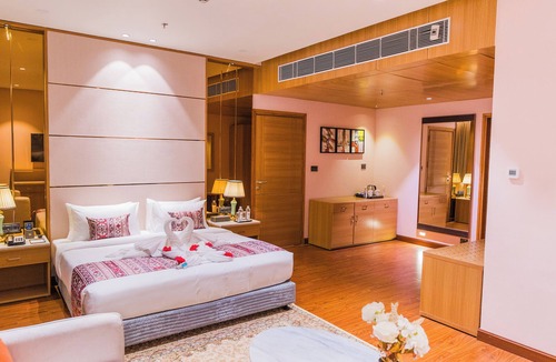 Bhopal Hotel | The Maple Hotel-Bhopal