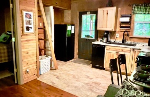 Bruceton Mills Cabin | The Maple Tree Cabin