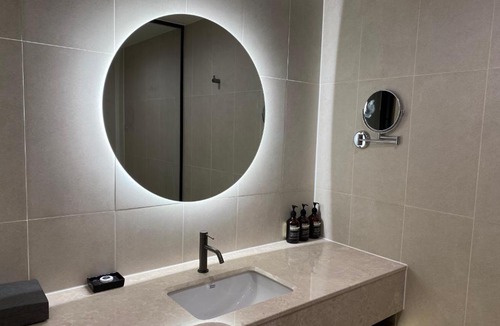 Yeongtong-gu Hotel | The Marevo