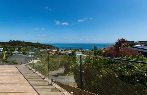 Cable Bay House | The Mariner's Post - Cable Bay Holiday Home