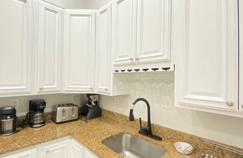 Columbia Heights House | The "Mark" Victorian Brownstone – Sleeps 10-12/9 Beds