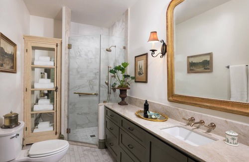 Montrose Hotel | The Marlene Inn