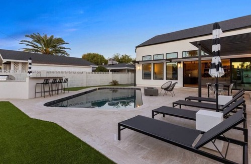 Olivette Estates Villa | The Mason - Luxurious Paradise in Phoenix with Heated Pool