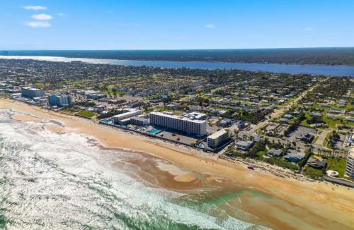 Ormond Beach Resort | The Maverick Resort - Ormond Beach