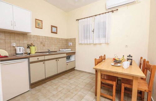 Moraitika Apartment | The Mayflower Studios & Apartments