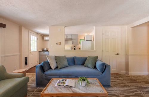 Ogunquit Hotel | The Meadowmere Resort