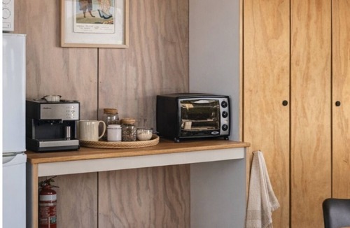 Raglan Cabin | The Mercer Studio