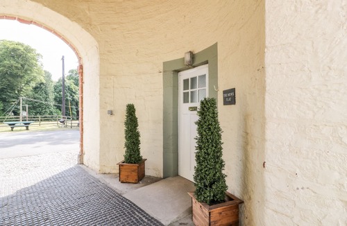 Newbridge Cottage | The Mews Flat