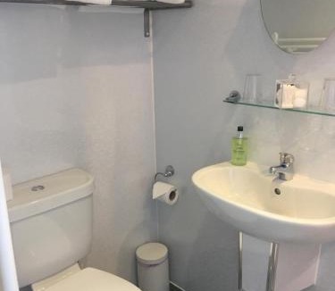 West Cliff Bed & Breakfast | The Middleham