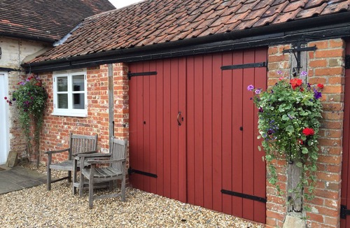 Erlestoke Cottage | The Milk House, beautiful dairy cottage, pet friendly and beautiful views