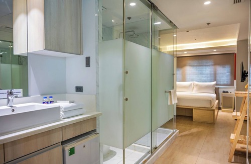 Legazpi Village Hotel | The Mini Suites - Eton Tower Makati
