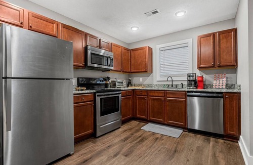 Bowling Green Apartment | The Mint - A Perfect 4Bed/4Bath Weekend Getaway