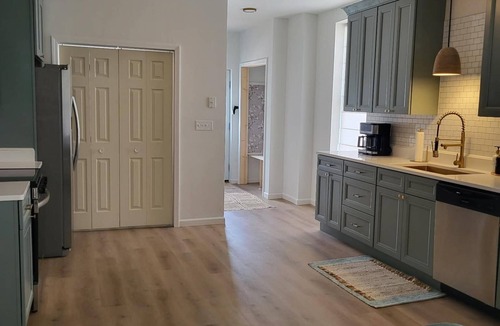 Henderson Apartment | The Mint Julep! 3BD 2BA Next to Brewery