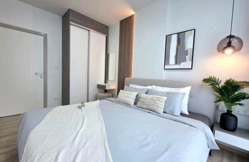Phuket Apartment | The Modern central Phuket base condo by luxStays