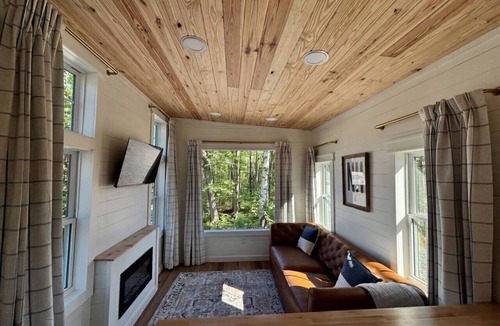 Ossipee House | The Monroe - Lake Access Tiny Home in the Woods