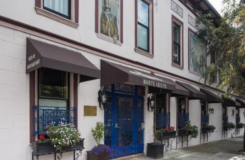 Lower Pacific Heights Hotel | The Monte Cristo