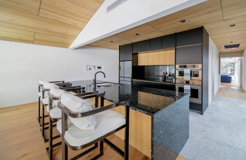 Echo Land Ski Chalet | The Moo