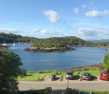 Tarbert House | The Moorings