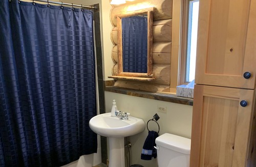 East Kootenay Cabin | The Moose Den - BL# STRU 2023-015