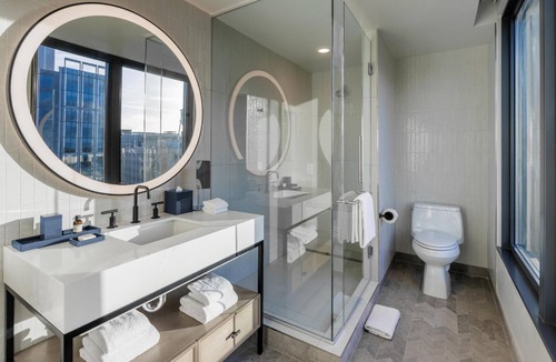 Near Northeast Hotel | The Morrow Washington Dc, Curio Collection By Hilton