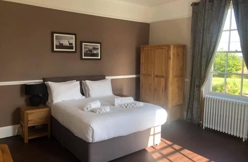 Ower Hotel | The Mortimer Arms