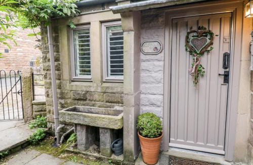 Matlock House | The Mouse House