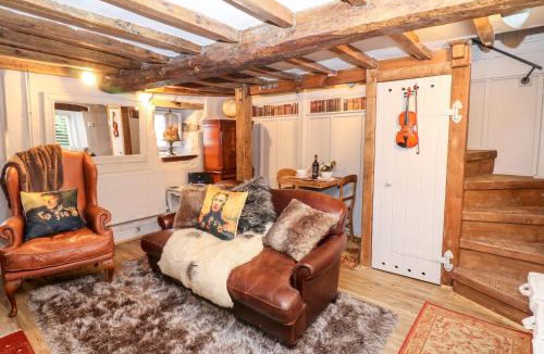 Matlock House | The Mouse House