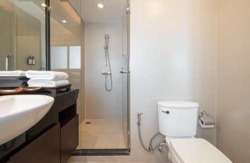 Chong Nonsi Hotel | The Narathiwas Hotel & Residence Sathorn Bangkok