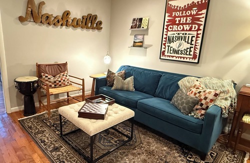 Hillsboro West End Condo | "The Nashville Local" in Hillsboro Village, walk to Vandy & Belmont Universities