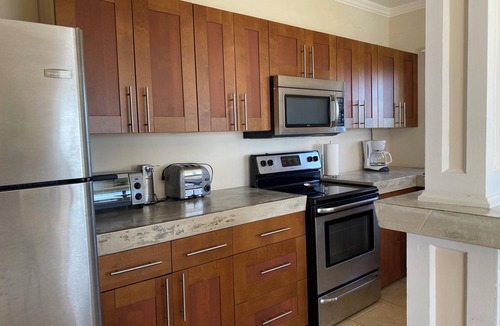 South Coast Apartment | The Nest at Surewinds in beautiful St Thomas with WiFi, AC