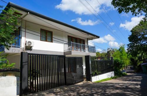 Coron Town Proper House | The Nest