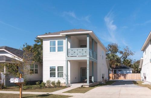 Southeast Pensacola Apartment | The Nesting Cottage