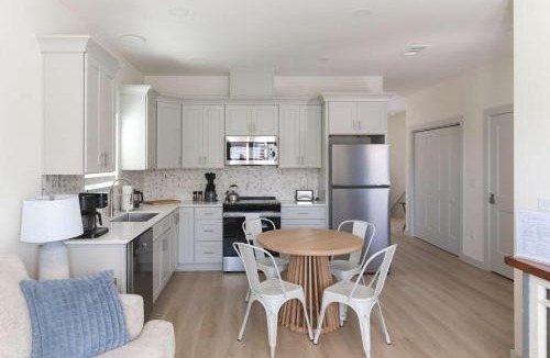 Southeast Pensacola Apartment | The Nesting Cottage