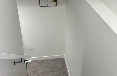 Airdrie House | The Nesting Cove