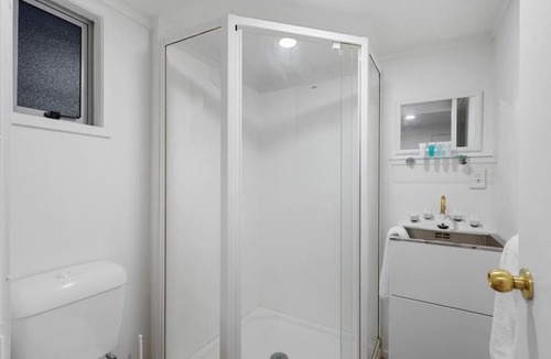 Henderson Apartment | The Nifty Nook Studio with Parking and Wi-fi