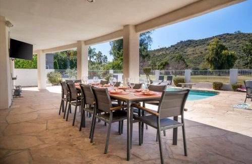 Moon Mountain Vistas House | The Nineteenth Hole