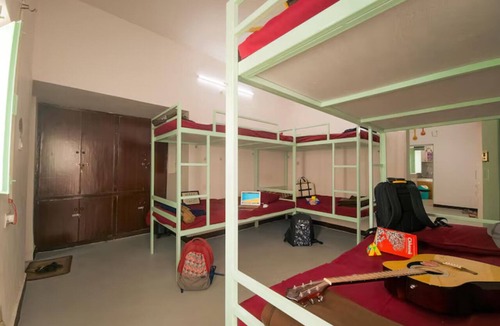 Gomti Nagar Hostel | The Nomad Cave