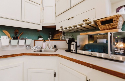 Lacey Apartment | The Nook, a craftsman studio with everything you need