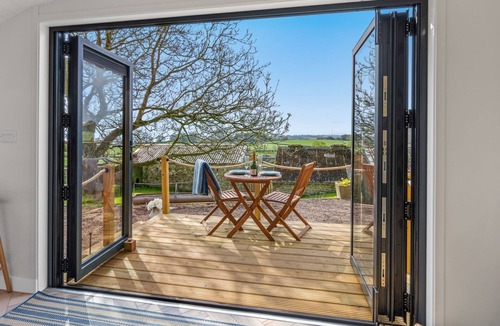 Tidenham Cabin | The Nook - Farm stay with hot tub - Chepstow