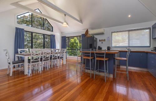 Smiths Lake House | The Norfolk