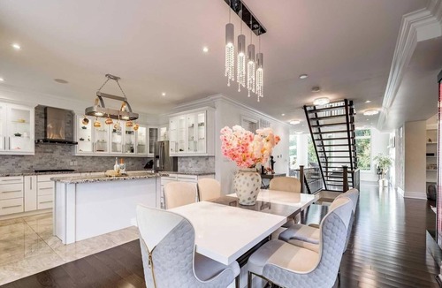 Brampton House | The Norval Villa | Perfect for Weddings, Parties & Holiday Getaways
