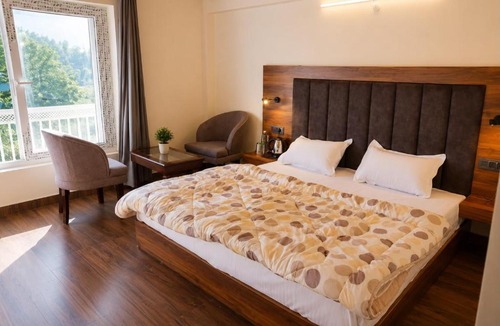 Mallital Hotel | The Oak Cottage Nainital