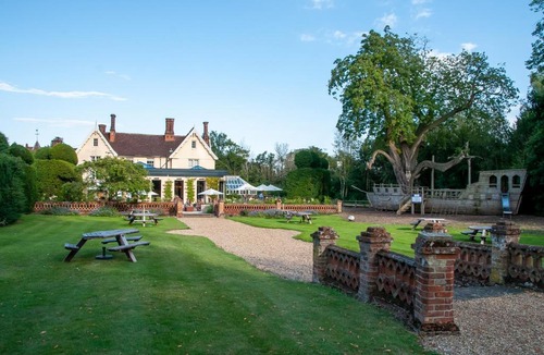 Brome Hotel | The Oaksmere