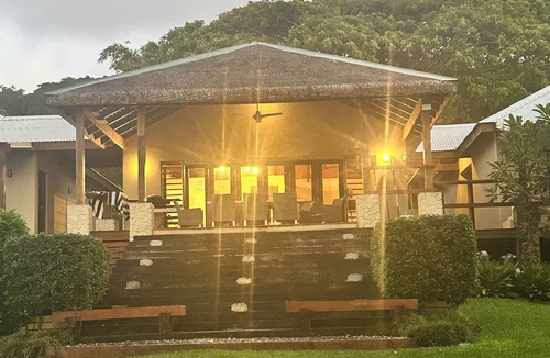 Mele House | The Oasis Beachfront Villa Private Pool Welcoming couples through to groups of 8