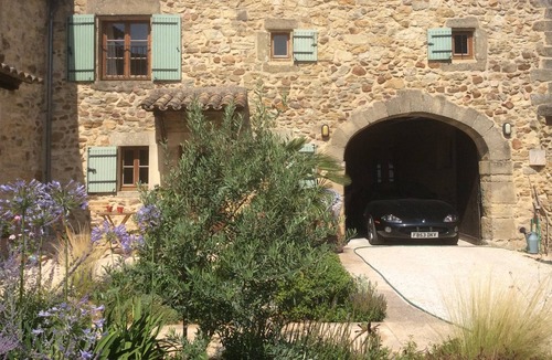 La Bastide-d'Engras Cottage | The Old Barn in the village of La Bastide d'Engras near Uzes