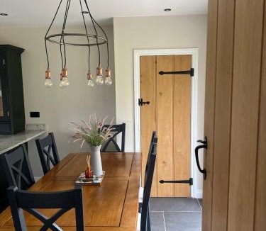 Earls Croome House | The Old Dairy - Charming 2-Bedroom Cottage in Warwickshire