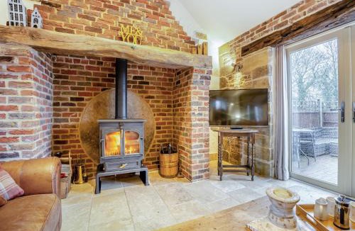 Alford House | The Old Granary